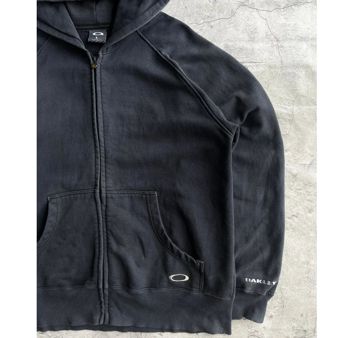 2000S_OAKLEY_RAGLAN_ZIP-UP_HOODIE