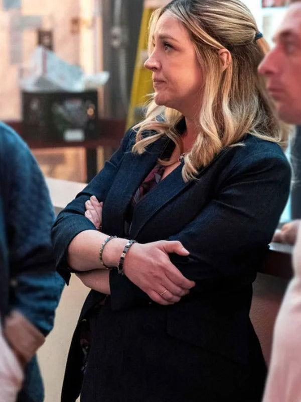 Abby Elliott The Bear S02 Best  Black Blazer