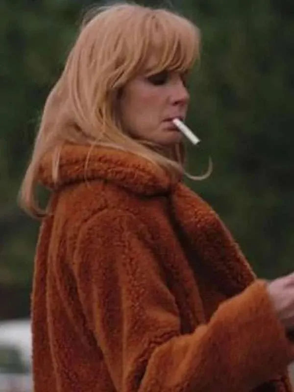 Beth Dutton Kelly Reilly  New  Fur Jacket 
