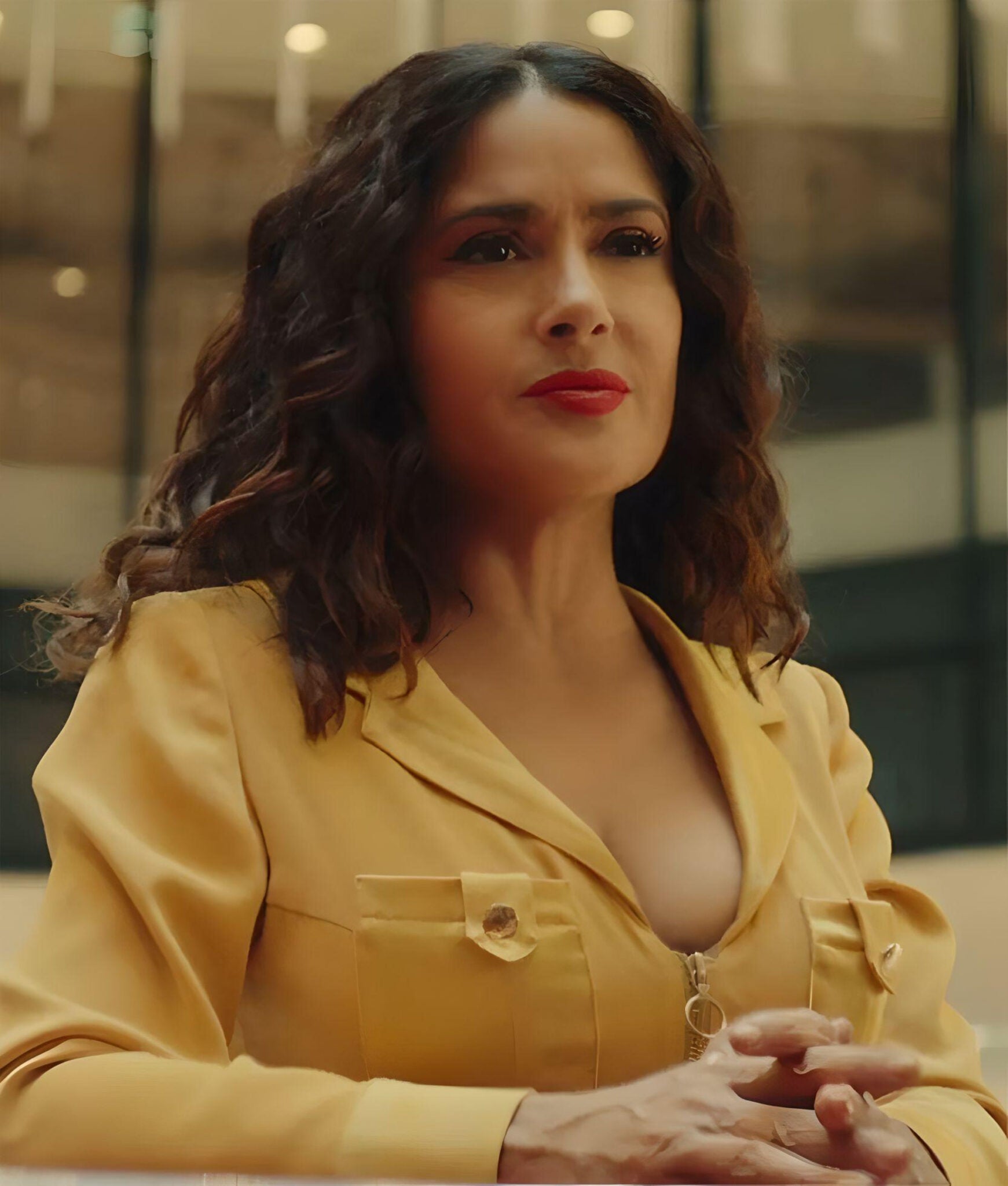 Black Mirror S06 Salma Hayek Yellow Jumpsuit
