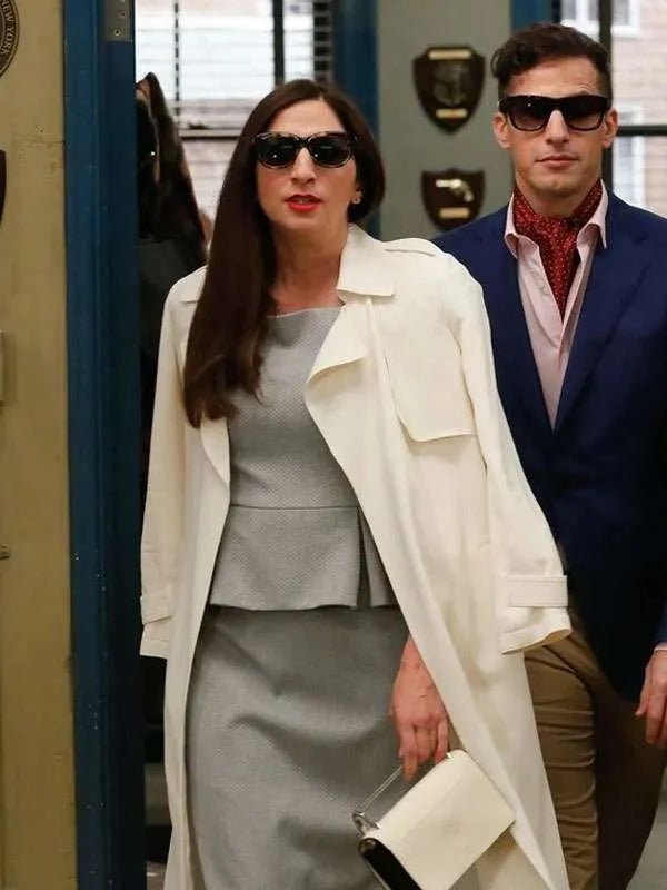 
Chelsea Peretti Brooklyn Nine-Nine S06 White Wool Coat
