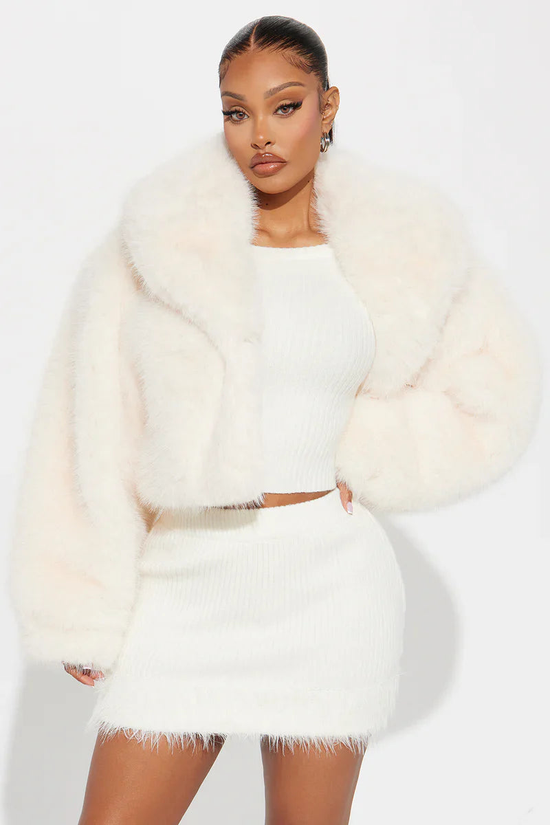 Fashion-Nova-Thats-Luxe-Faux-Fur-Coat-White
