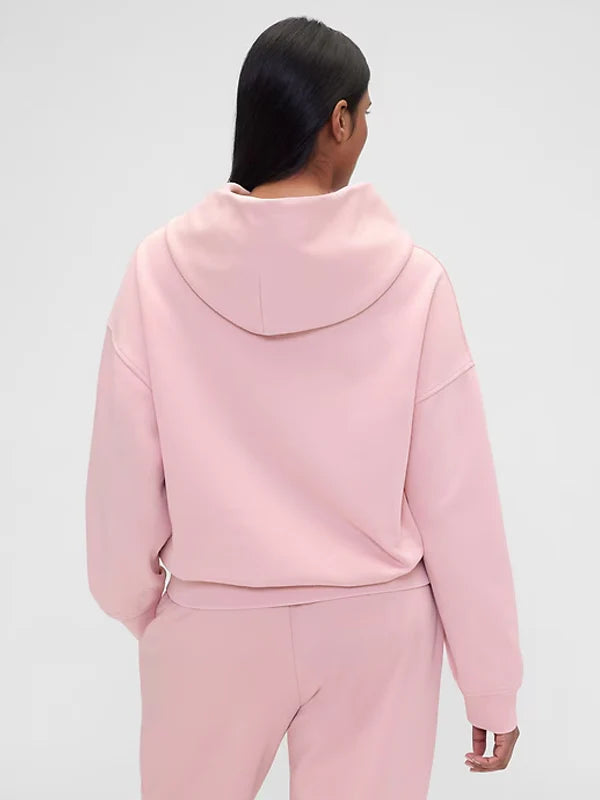 Gap-x-Summer-Fridays-Heavyweight-Oversized-Logo-Hoodie-Look