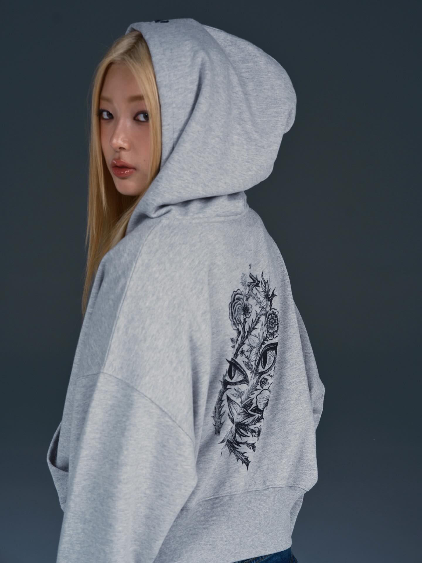 Katseye-Yoonchae-Hoodie-by-Gap