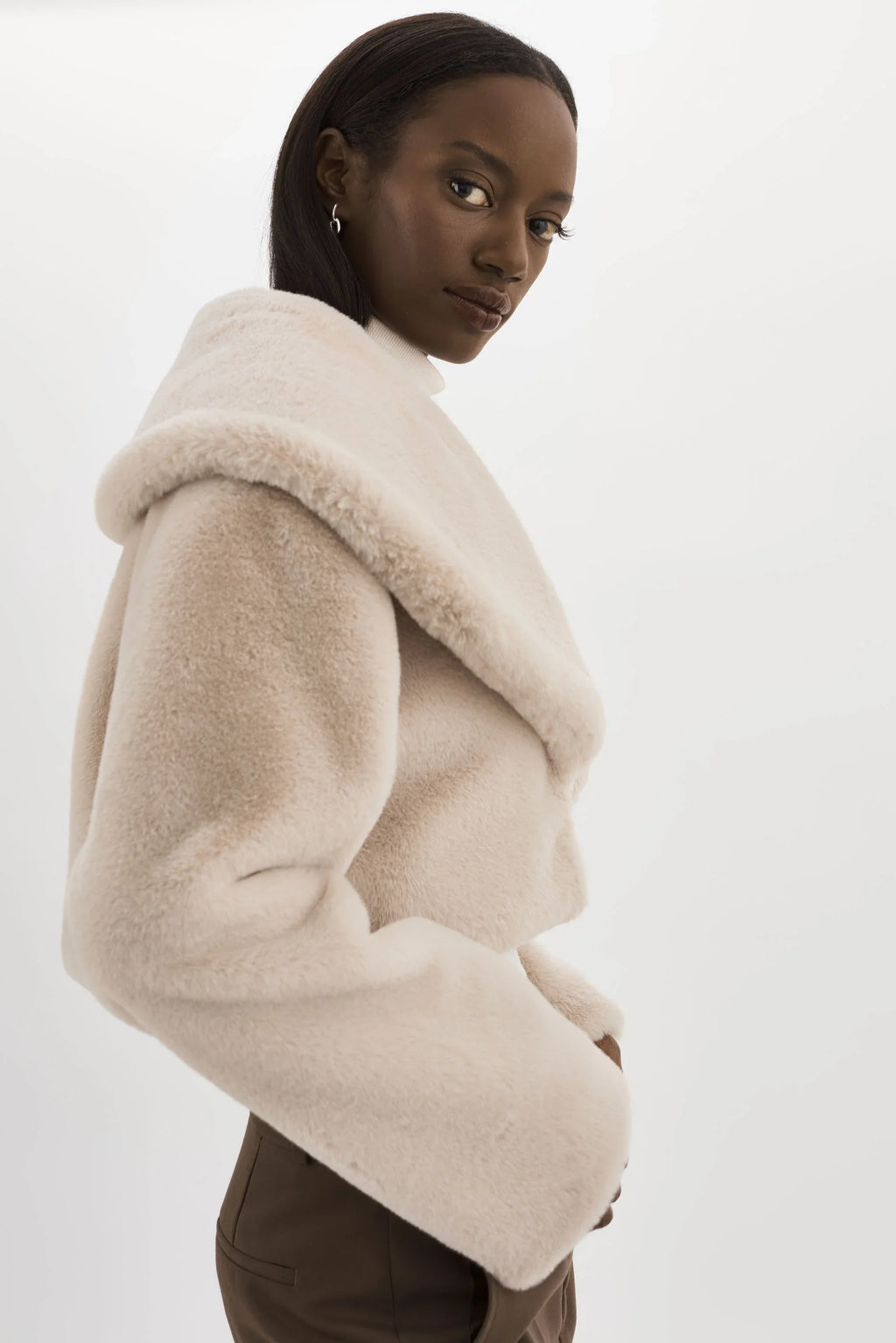 LAMARQUE-DANIKA-Faux-Fur-Crop-Jacket