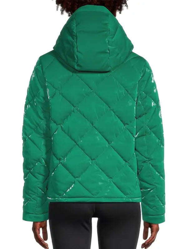 
Millie Davis Finding Her Edge S01   Jacket
