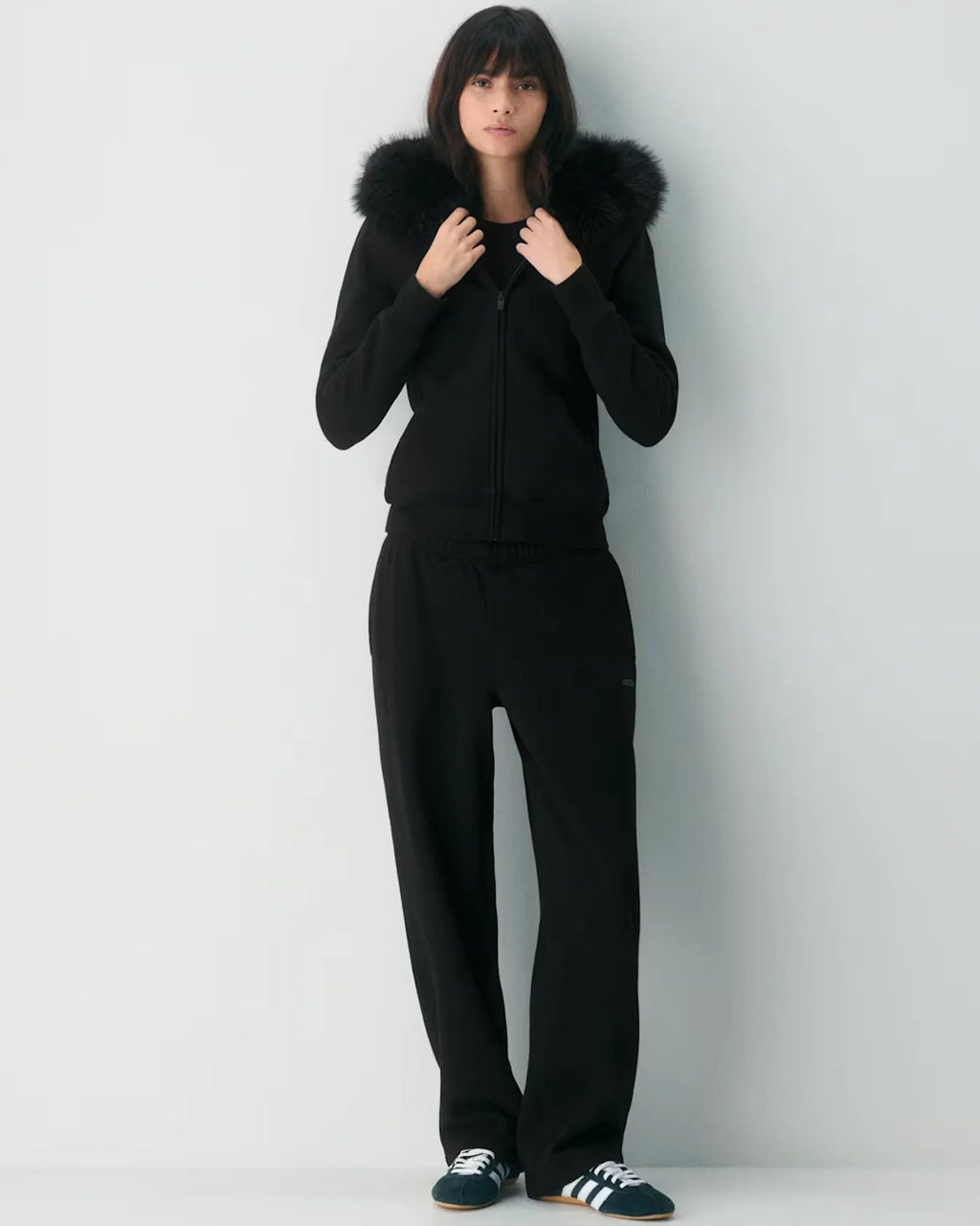 Womens-Aritzia-Fur-Hoodie