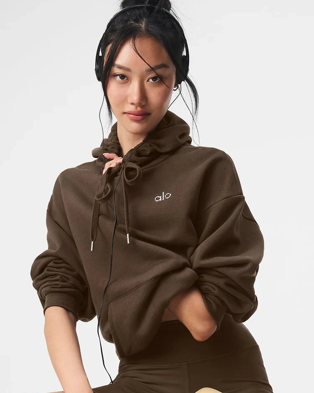 alo-accolade-hoodie