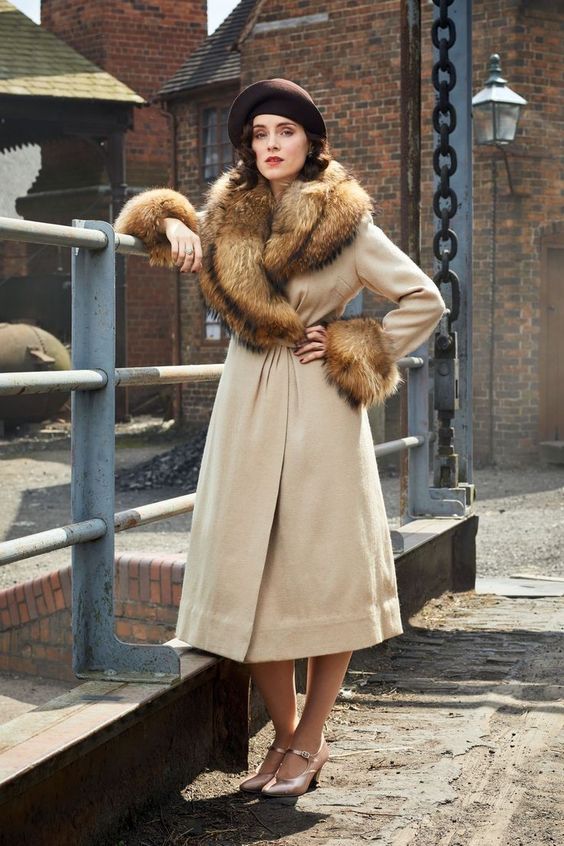 Ada Shelby Peaky Blinders  coat